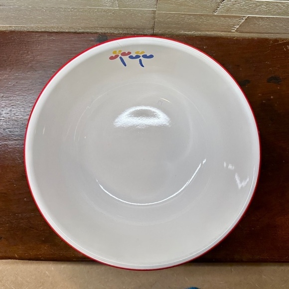 VINTAGE, RIVA DESIGNS, TULIPS, LARGE, WHITE CERAMIC BOWL. RED TRIM ON BOWL RIM. - Picture 4 of 9